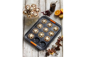 LE CREUSET Bakvorm voor 12 mini-cakes 40x30cm